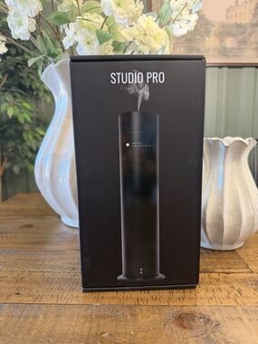 Hotel Collection Studio Pro Scent Diffuser Black New $199.95 MSRP